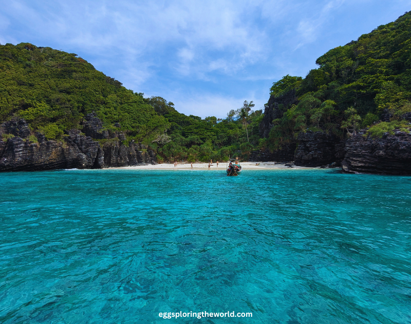 phi Phi — imagen 3
