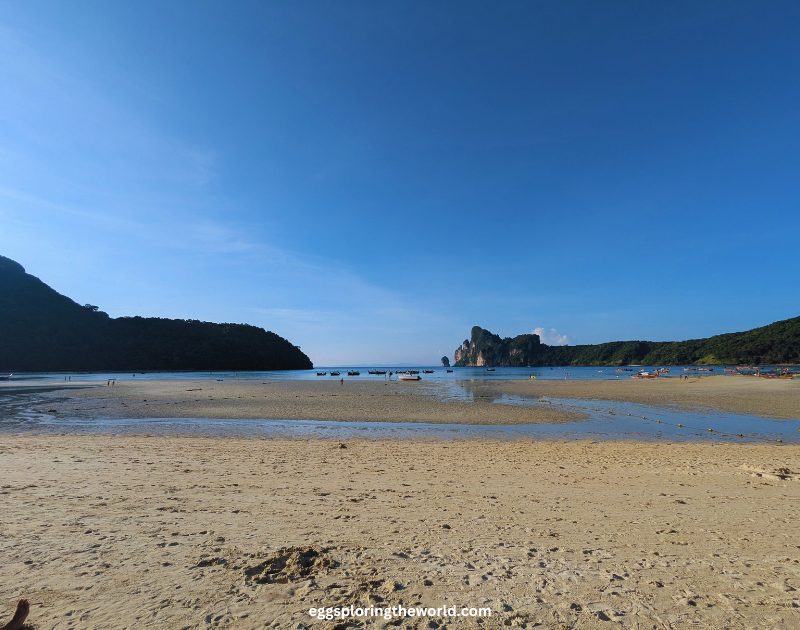 Phi Phi — imagen 2